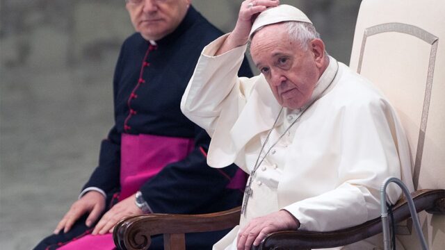 Папа Римский поддержал легализацию союзов между однополыми парами