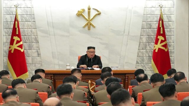 Ким Чен Ын назвал K-pop «раковой опухолью», угрожающей Северной Корее