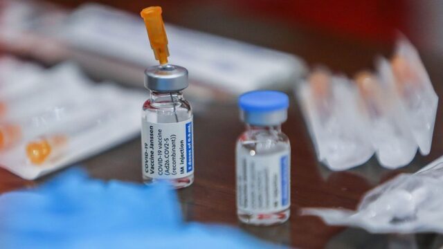 NYT: качество 70 млн вакцин Johnson & Johnson — под вопросом