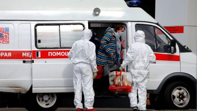 В России за сутки зафиксировали больше двух тысяч случаев коронавируса: хроника эпидемии за 12 апреля