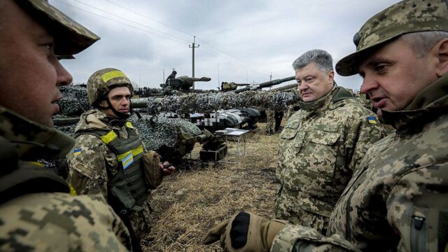Порошенко: Сенат США одобрил проект, по которому Украине должны передать летальное оружие