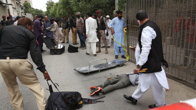 В Карачи напали на Пакистанскую фондовую биржу, есть погибшие