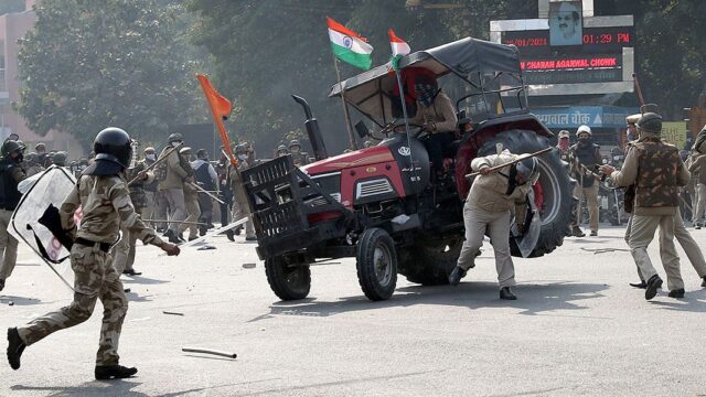 В Индии задержали 200 человек после «тракторной демонстрации»