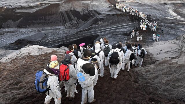 В Германии активисты заблокировали угольные карьеры