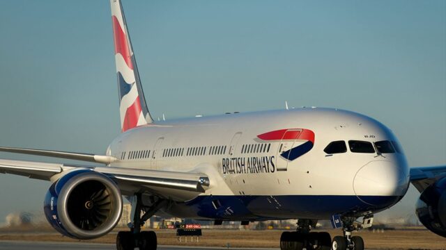 British Airways будет сажать пассажиров с дешевыми билетами в самолет в последнюю очередь
