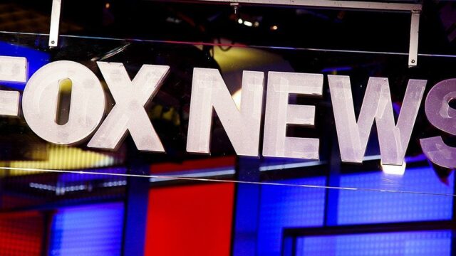 Fox News отрицает обвинения в дезинформации в пользу Трампа