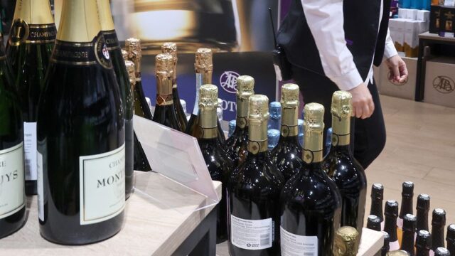 Шампанское ушло из России из-за спецоперации на Украине