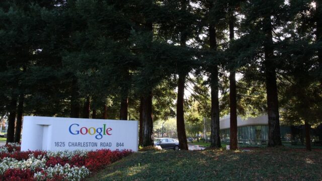 Сотрудники Google начали сбор подписей против разработки поисковика с цензурой для Китая