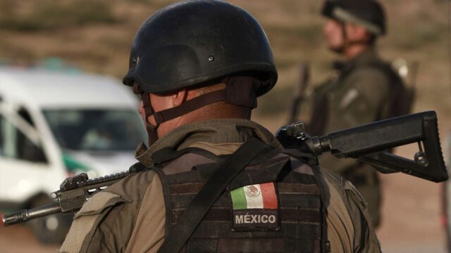 В Мексике в грузовике нашли тела десяти человек