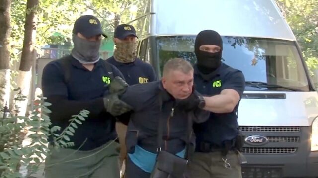 В Крыму задержали двух человек, которых подозревают в шпионаже в пользу Украины