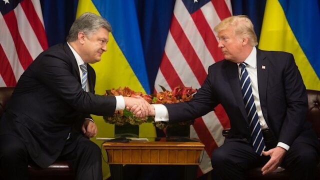 Порошенко: США поддержали введение миротворцев ООН в Донбасс