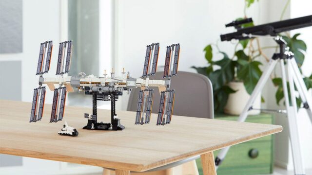 Lego выпустит набор, посвященный Международной космической станции. Один Lego-МКС уже отправился в стратосферу
