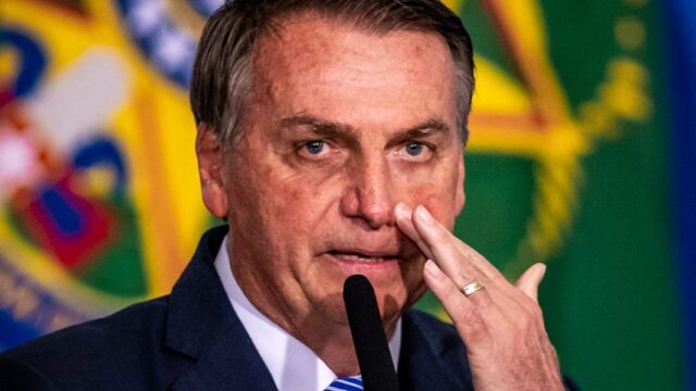 Суд Бразилии постановил провести расследование в отношении президента