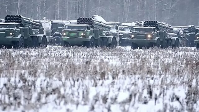 Украина запросила у России данные о военной деятельности у границы