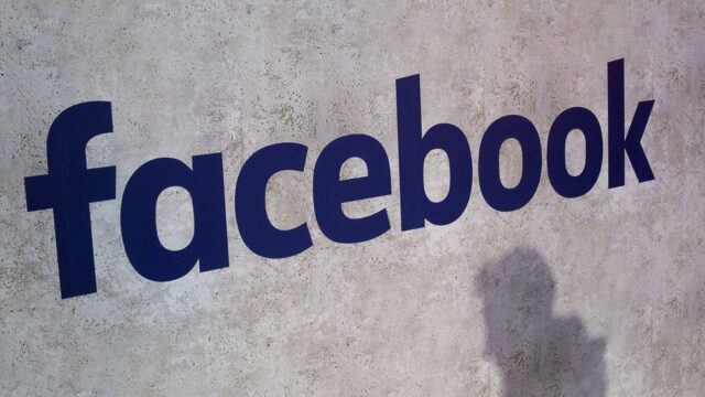 Facebook заявил, что ужесточит правила для публикаций, которые могут спровоцировать суицид