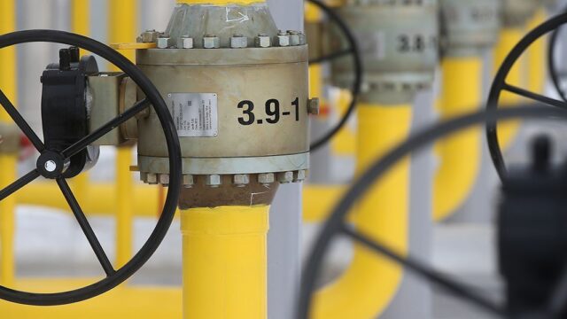 «Газпром» сократил поставки топлива в хранилища Европы