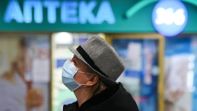 Путин назвал заграницу источником слухов о коронавирусе в России