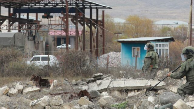 Минобороны России: азербайджанские военные нанесли удары с беспилотника по подразделениям войск Карабаха