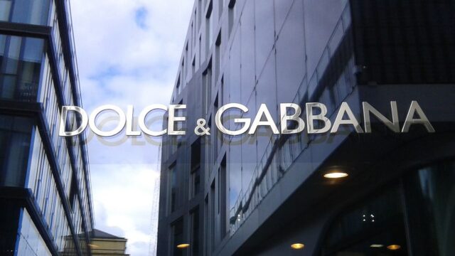 Dolce & Gabbana отменила показ в Китае после обвинений в расизме
