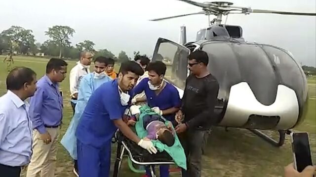 На севере Индии 48 человек погибли при падении автобуса в ущелье