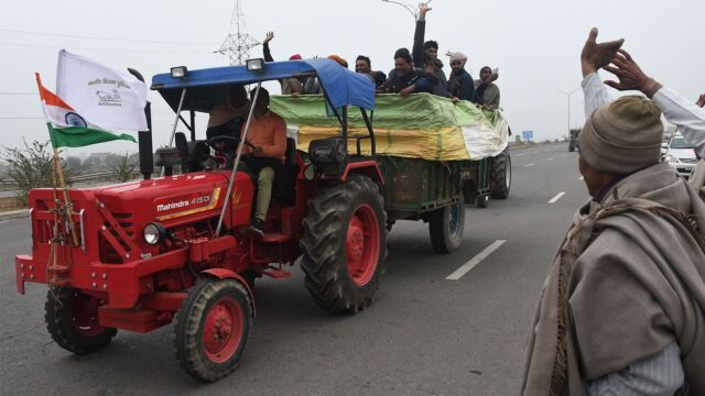 Верховный суд Индии приостановил действие фермерских законов, из-за которых в стране начались протесты