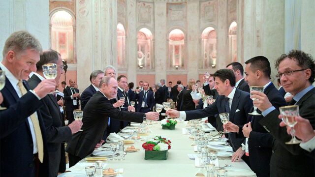 Bellingcat: советники главы МВД Италии несколько раз приезжали в Москву, чтобы решить вопрос финансирования партии «Лига»