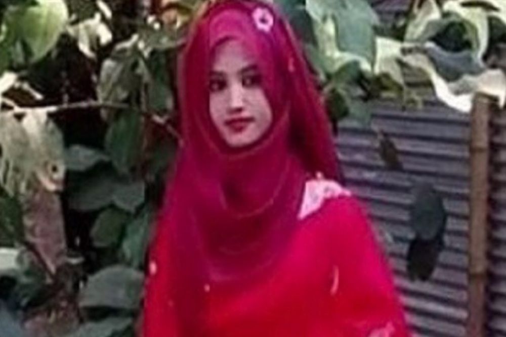 В Бангладеш подожгли школьницу, которая пожаловалась на домогательства директора
