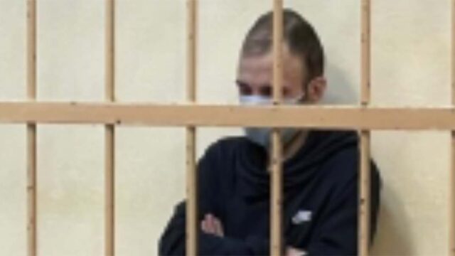 Суд в Омске отправил в СИЗО мужчину, избивавшего младенца с инвалидностью