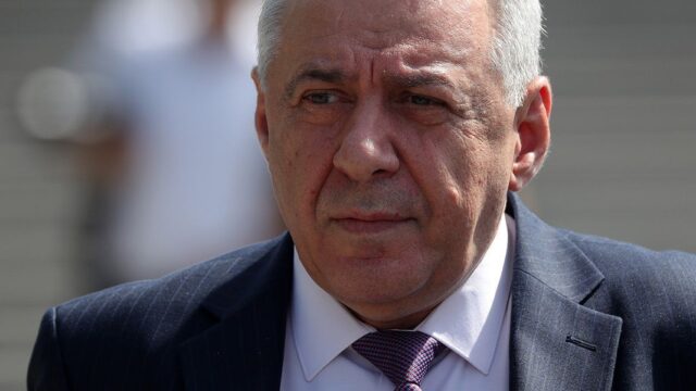 Глава Минобороны Армении подал в отставку