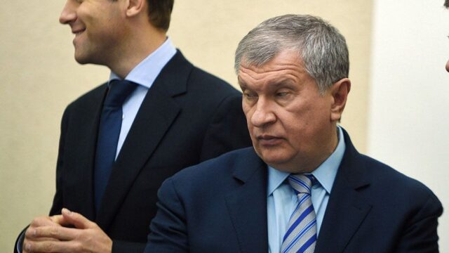 «Роснефть»: Сечин не получил повестку в суд по делу Улюкаева