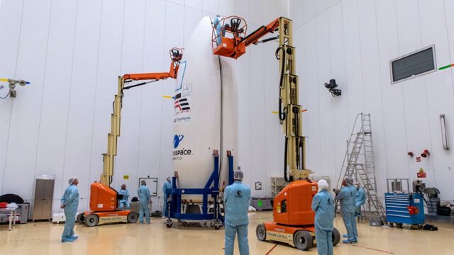 Запуск ракеты Vega с военным спутником ОАЭ завершился аварией