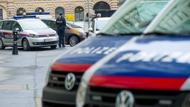 В Австрии полиция задержала политика, который устроил стрельбу со своего балкона