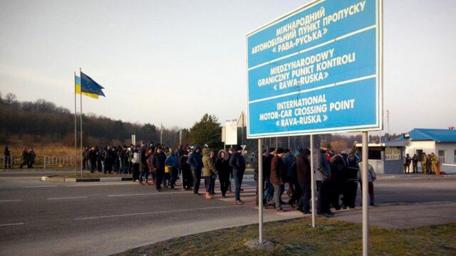 Активисты заблокировали несколько пунктов пропуска на украинско-польской границе