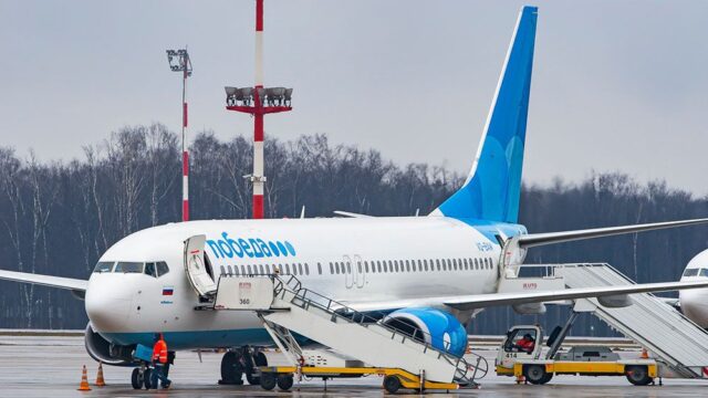 «Ведомости»: «Победа» прекратила продажу билетов на зарубежные рейсы из Петербурга из-за «действий силовых структур»