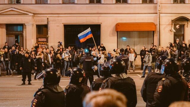 В Петербурге за участие в несогласованной акции Навального арестовали и оштрафовали 19 человек