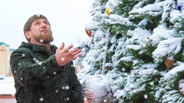 Главный Дед Мороз России назначил Кадырова помощником по добрым делам