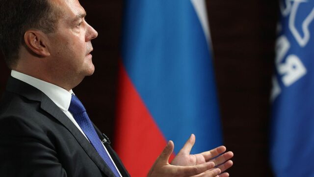Медведев высказался об отказе от поста спикера Госдумы, вмешательстве США в выборы и Навальном