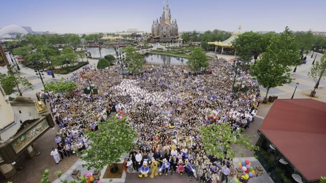125 тысяч сотрудников Disney получат бонус в $1000 за счет налоговой реформы