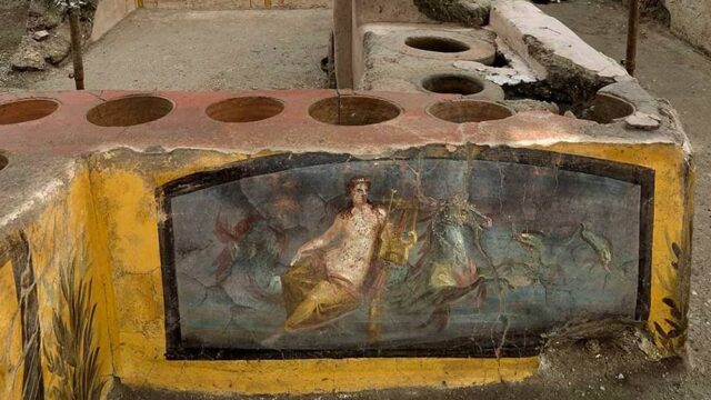В Помпеях нашли древнеримскую закусочную. В ней даже сохранились остатки еды