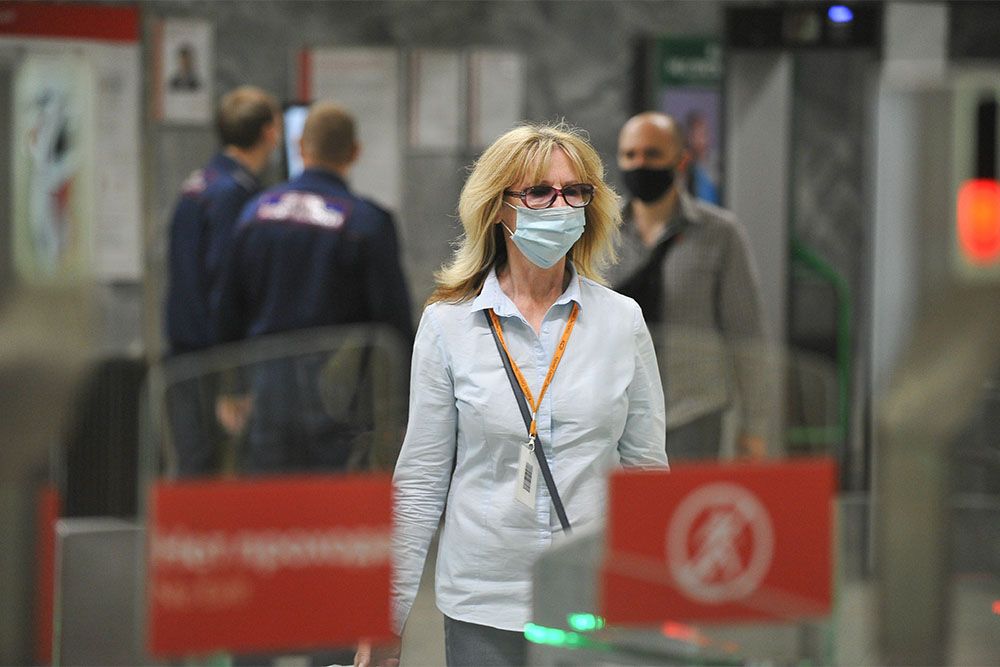 В Москве перестанут пускать в транспорт пассажиров без масок и перчаток