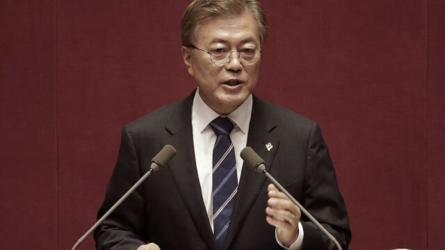 Южная Корея предложила КНДР объединить команды на открытии Олимпиады-2018