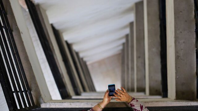 WhatsApp запустил в Индии сервис для борьбы с фейкньюз