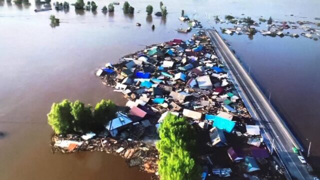 В Иркутской области наводнение смыло десятки домов: фотогалерея