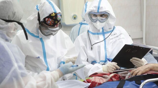 В России за сутки коронавирусом заразились 5 204 человека
