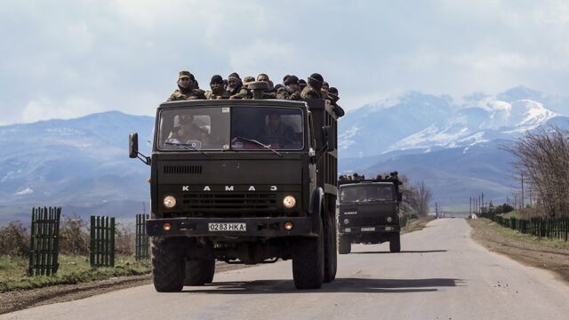 Азербайджан и Армения сообщили о гибели военных во время конфликта на границе