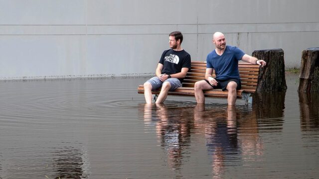 Пригороды Сиднея затопило после проливных дождей: фотогалерея