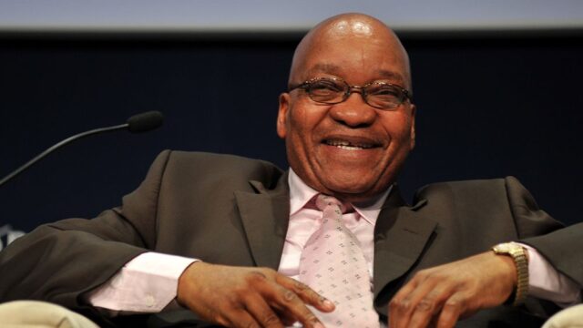 Бывшему президенту ЮАР предъявили обвинения в коррупции