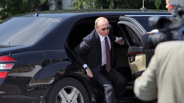 «Мерседес» Владимира Путина выставили на продажу