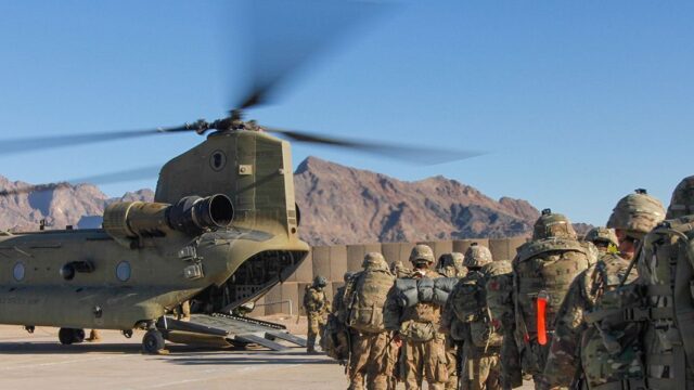США передали Афганистану крупнейшую авиабазу
