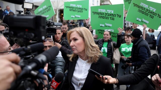 Лидер парламентской оппозиции Израиля Ципи Ливни заявила об уходе из политики